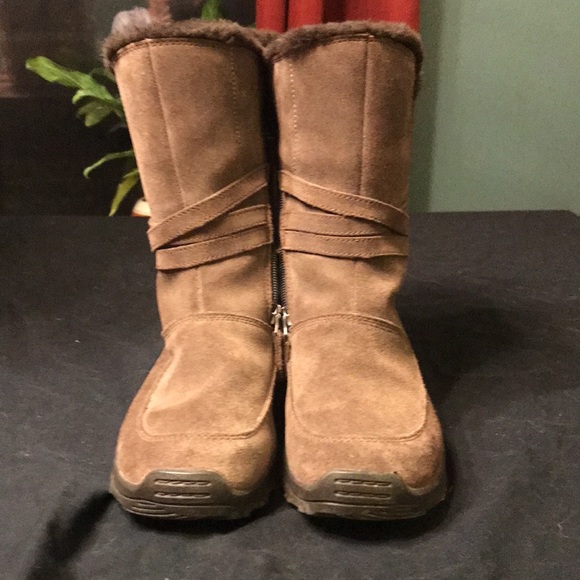 Columbia Namara Snow Boots. Size 8.5 - Picture 2 of 9